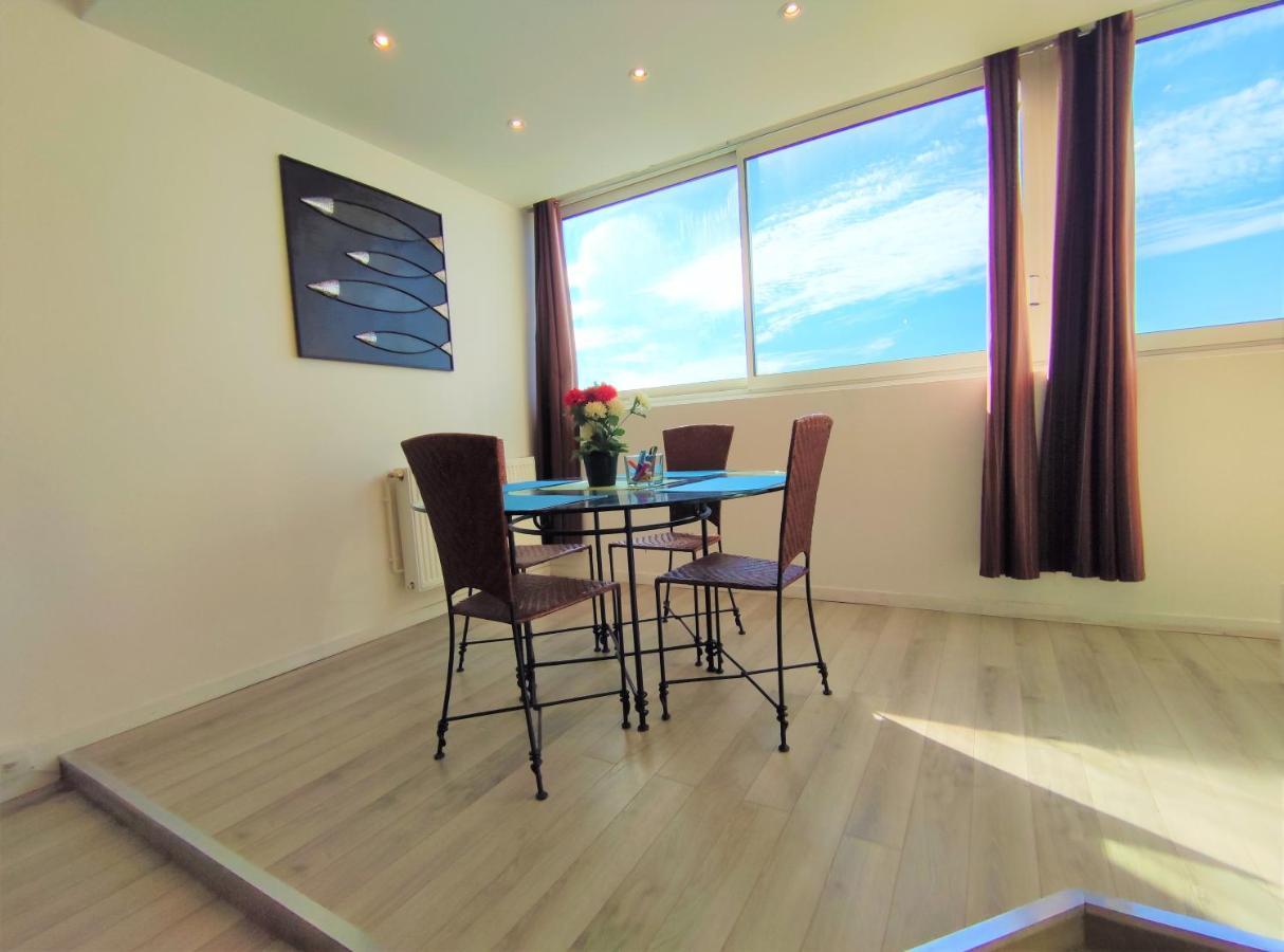 6 Appartements Et 4 Adresses A Mi-Chemin Entre Le Vieux Port Et L Ile De Re La Rochelle  Dış mekan fotoğraf