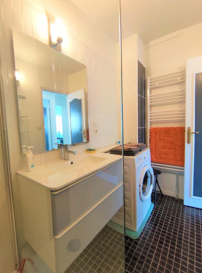 6 Appartements Et 4 Adresses A Mi-Chemin Entre Le Vieux Port Et L Ile De Re La Rochelle  Dış mekan fotoğraf