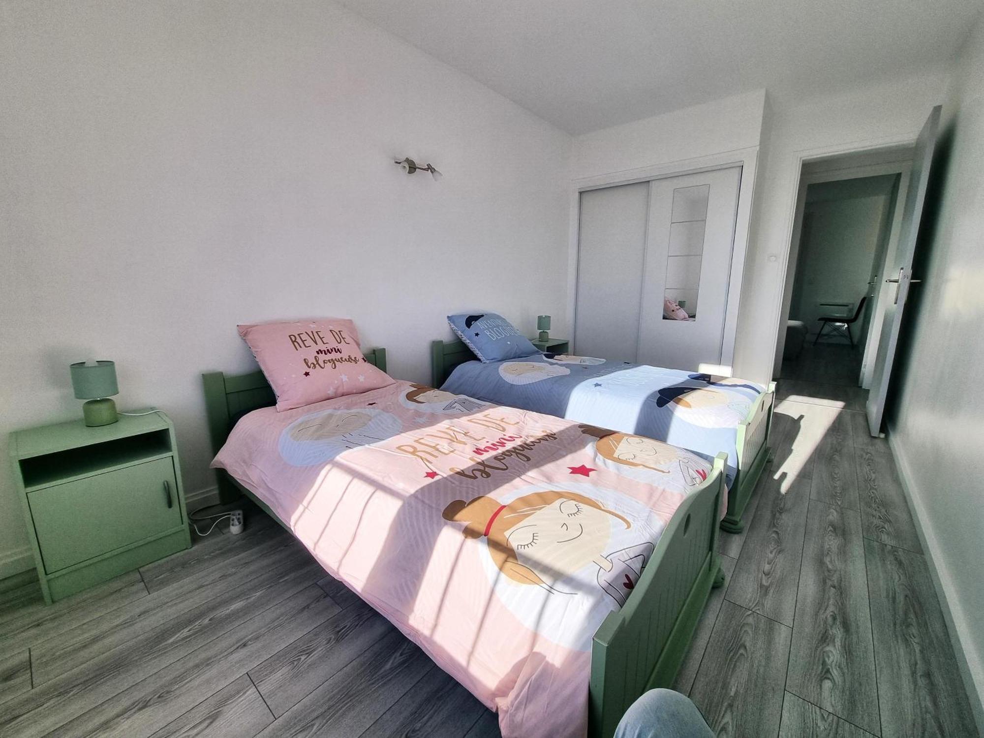 6 Appartements Et 4 Adresses A Mi-Chemin Entre Le Vieux Port Et L Ile De Re La Rochelle  Dış mekan fotoğraf