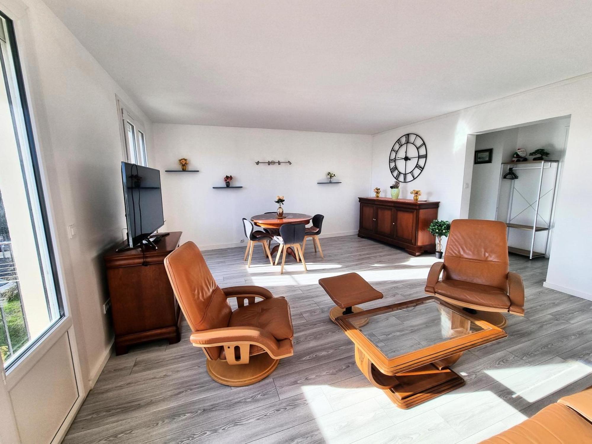 6 Appartements Et 4 Adresses A Mi-Chemin Entre Le Vieux Port Et L Ile De Re La Rochelle  Dış mekan fotoğraf