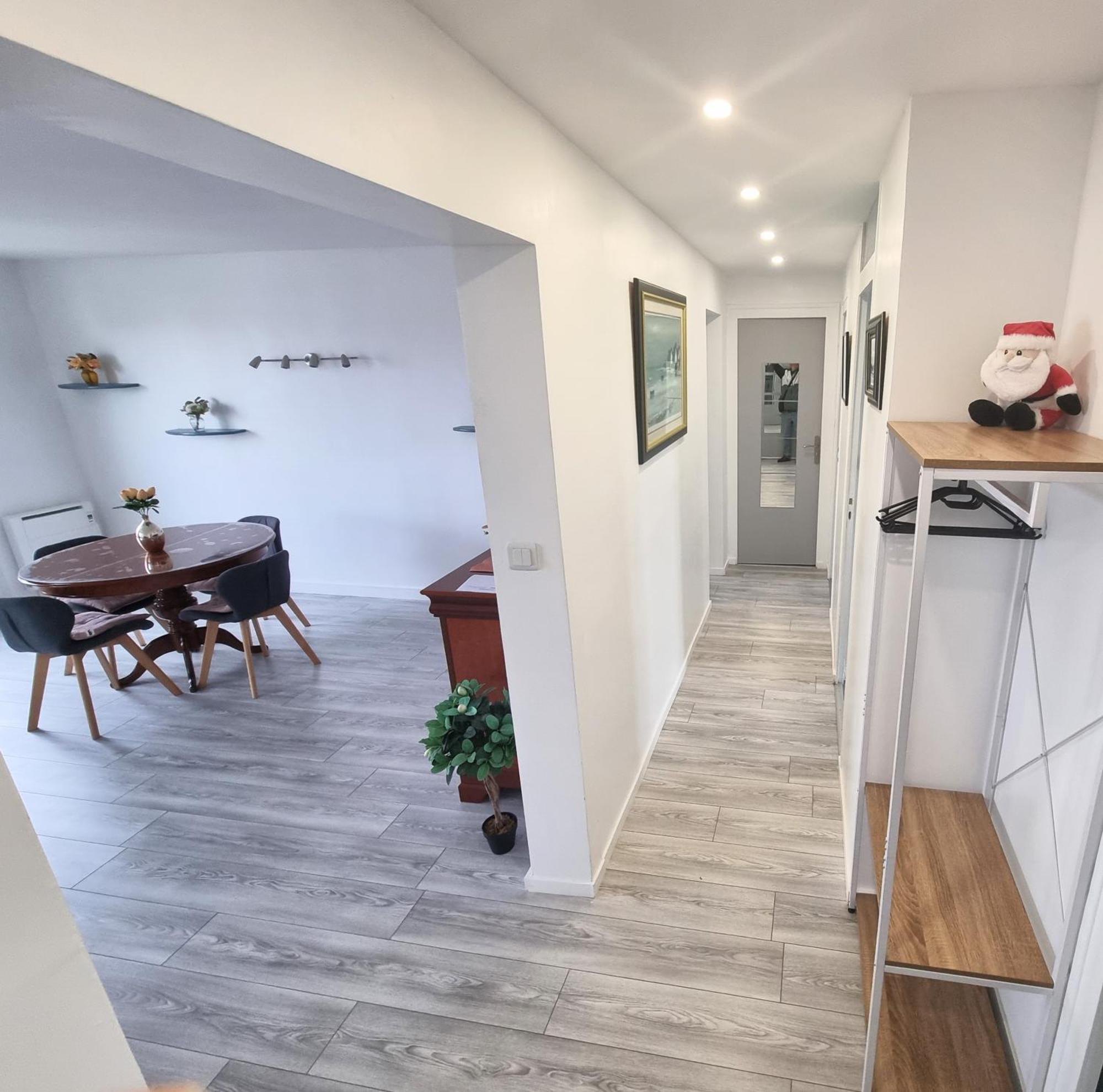 6 Appartements Et 4 Adresses A Mi-Chemin Entre Le Vieux Port Et L Ile De Re La Rochelle  Dış mekan fotoğraf